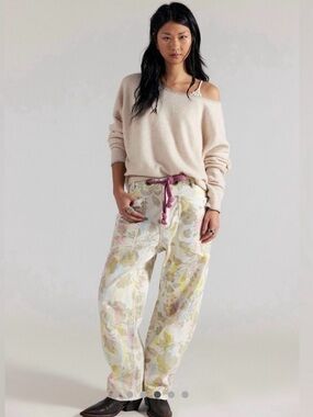 NWT Free People We The Free Moxie Printed Flocked Ivory Combo Barrel Jeans